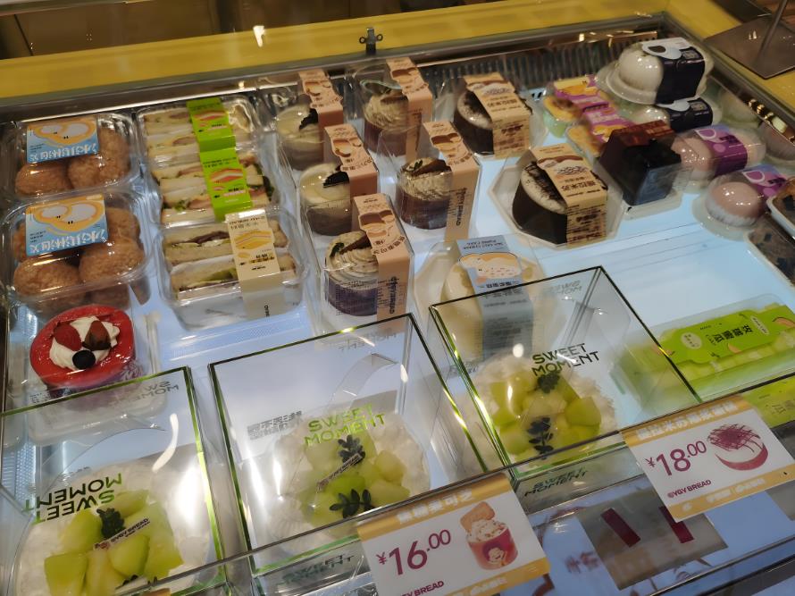 甜品店裝修心得：小預(yù)算也能出大效果！?